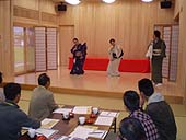 県外のお客様の前で・・